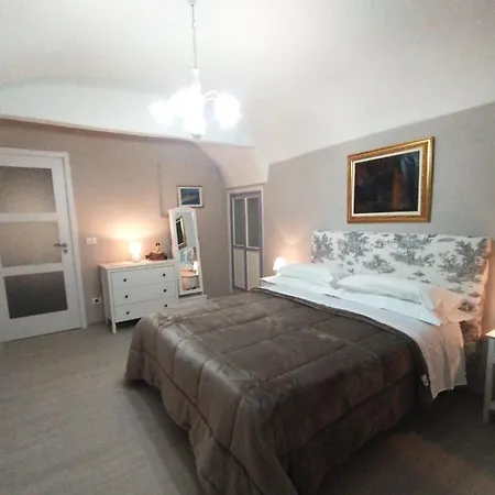 Apartment Menotti *